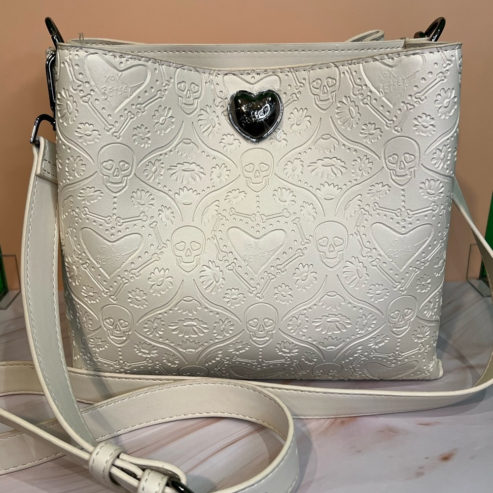 Betsey Johnson Xowally2 Chalk White Skull & Heart Embossed Crossbody Bag